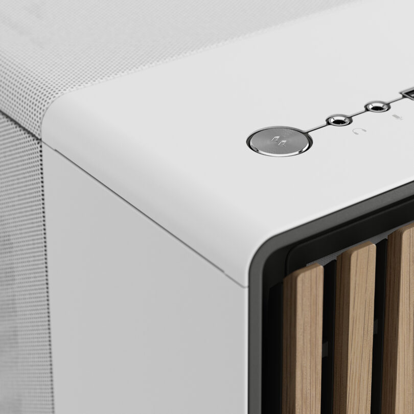 Fractal Design North Chalk White - Genuine Oak Wood Front - Mesh  Side Panels - Two 140mm Aspect PWM Fans Included - Type C USB - ATX Airflow  Mid Tower PC Gaming Case : Electronics